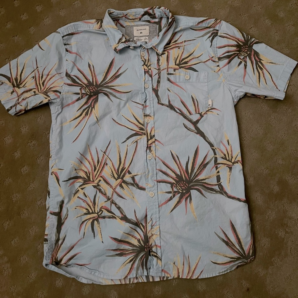 Quicksilver button down youth shirt